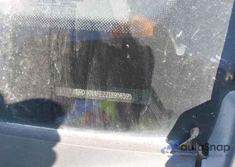 2009 Kia Spectra Lx z USA, uszkodzony, nr VIN KNAFE221895659535